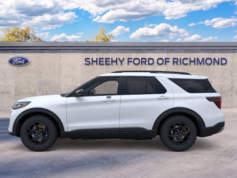 New 2026 Star White Metallic Tri-Coat Ford Tremor® image 4