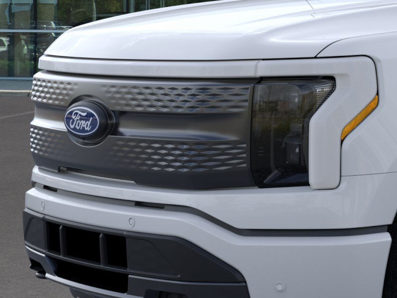 New 2025 Oxford White Ford Flash™ image 17