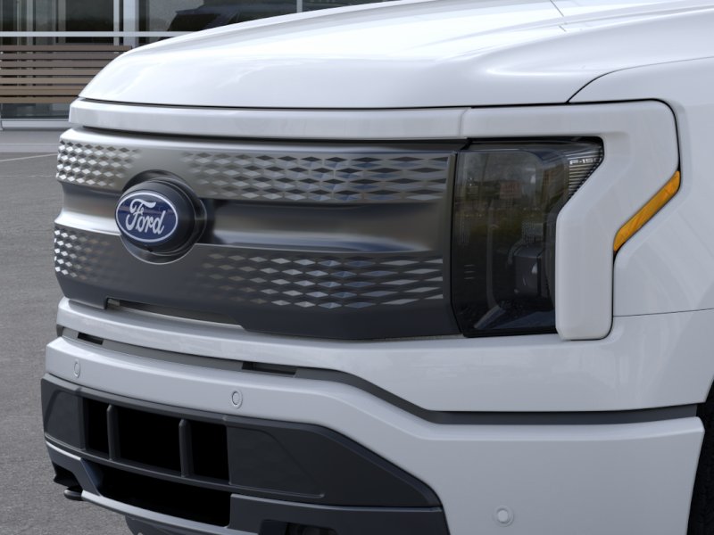 2025 Ford F-150 Lightning Flash - Photo 37