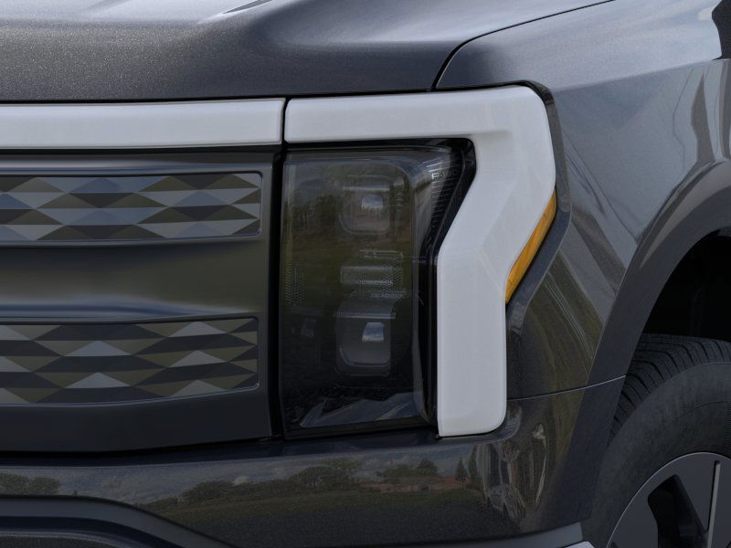 2025 Ford F-150 Lightning Lariat - Photo 18