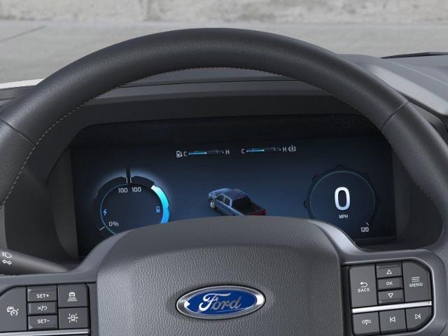 New 2025 Space White Metallic Ford Lariat image 35