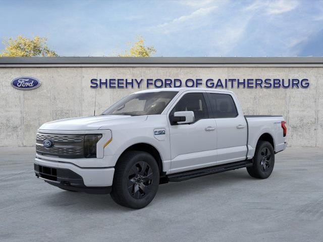 New 2025 Oxford White Ford Lariat® image 2