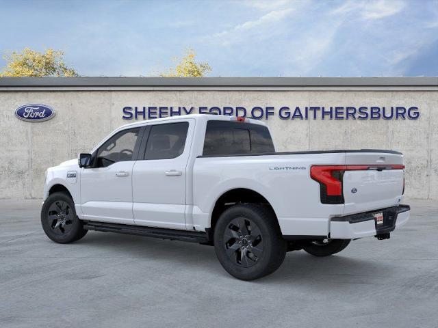 New 2025 Oxford White Ford Lariat® image 5