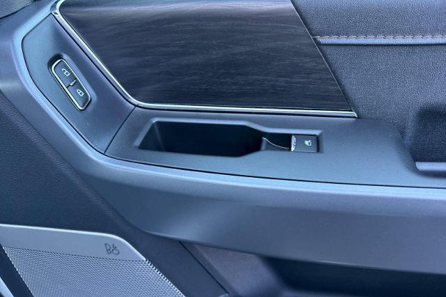 2025 Ford F-150 Lightning Lariat - Photo 19