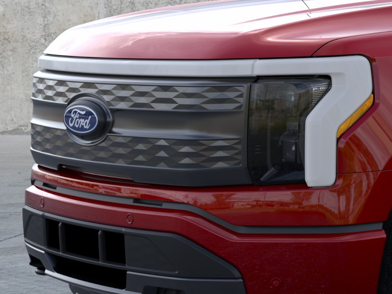 2025 Ford F-150 Lightning Lariat - Photo 17