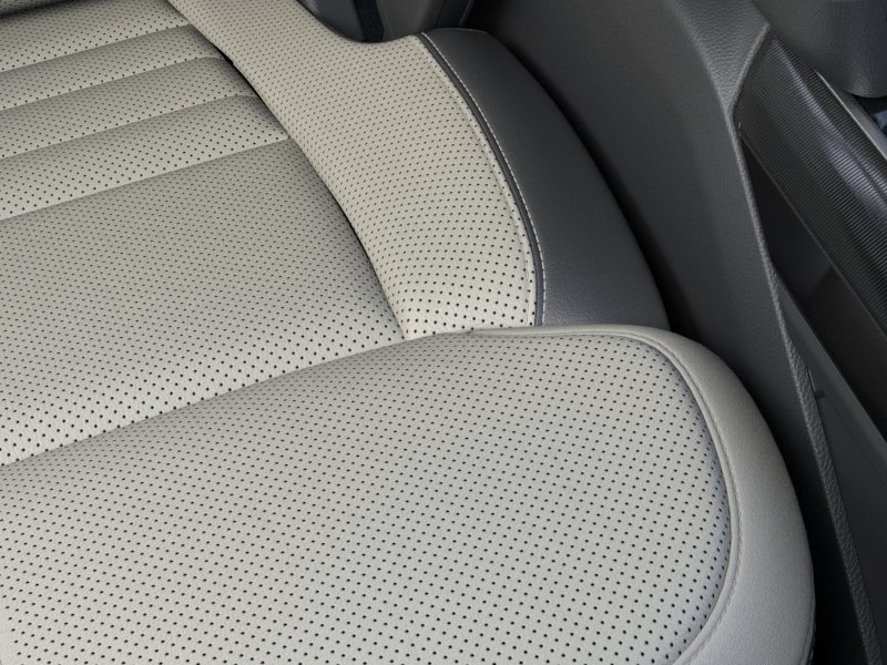 New 2025 Star White Metallic Tri-Coat Ford Platinum image 38