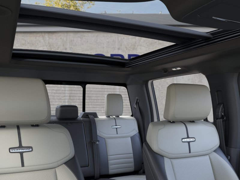 New 2025 Star White Metallic Tri-Coat Ford Platinum image 44