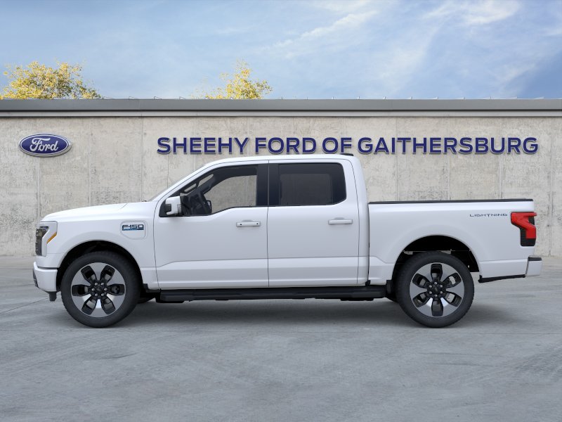 New 2025 Star White Metallic Tri-Coat Ford Platinum image 26