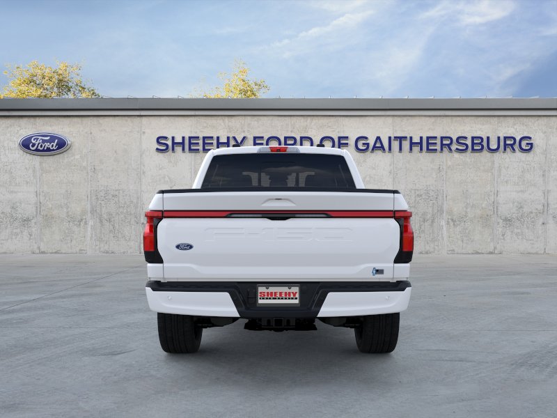 New 2025 Star White Metallic Tri-Coat Ford Platinum image 28