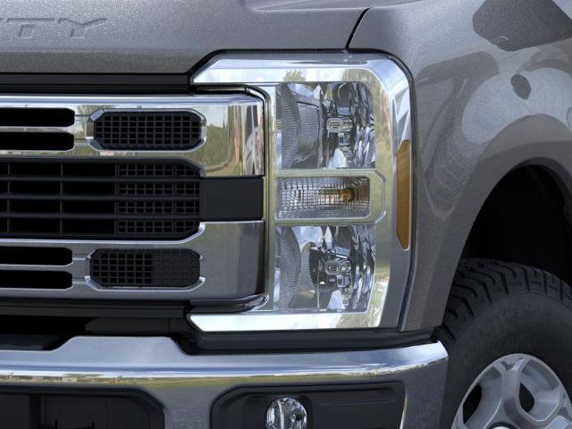 New 2026 Carbonized Gray Metallic Ford XLT image 40