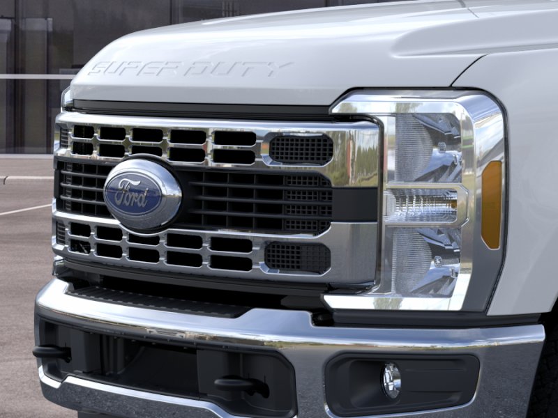 New 2026 Oxford White Ford XLT image 39