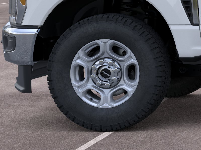 New 2026 Oxford White Ford XLT image 41