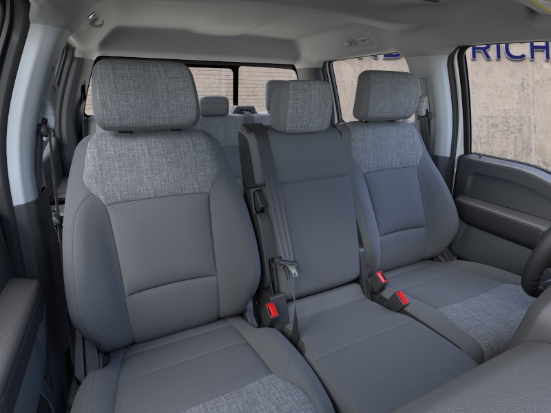 New 2026 Oxford White Ford F-250® XLT image 10