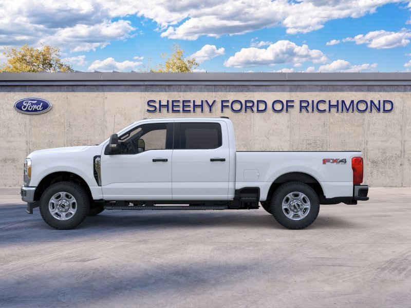 New 2026 Oxford White Ford F-250® XLT image 4