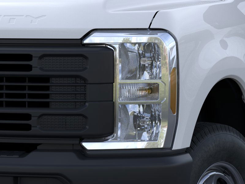 New 2026 Oxford White Ford F-250® XL image 18