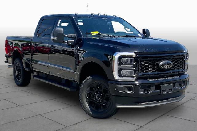 New 2026 Agate Black Metallic Ford F-250® XLT image 36