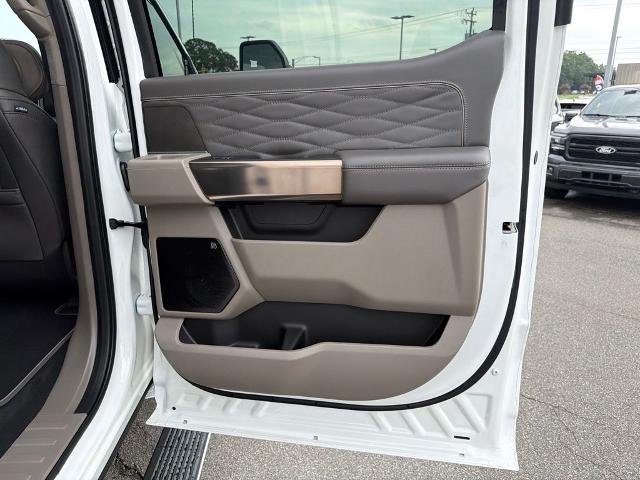 New 2026 Star White Metallic Tri-Coat Ford F-250® Platinum® image 20