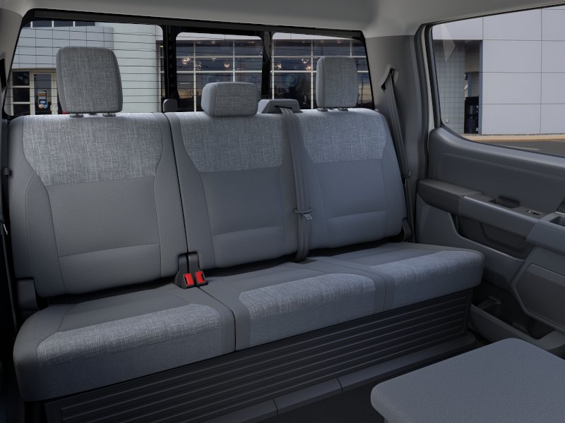 New 2026 Oxford White Ford F-250® XLT image 11
