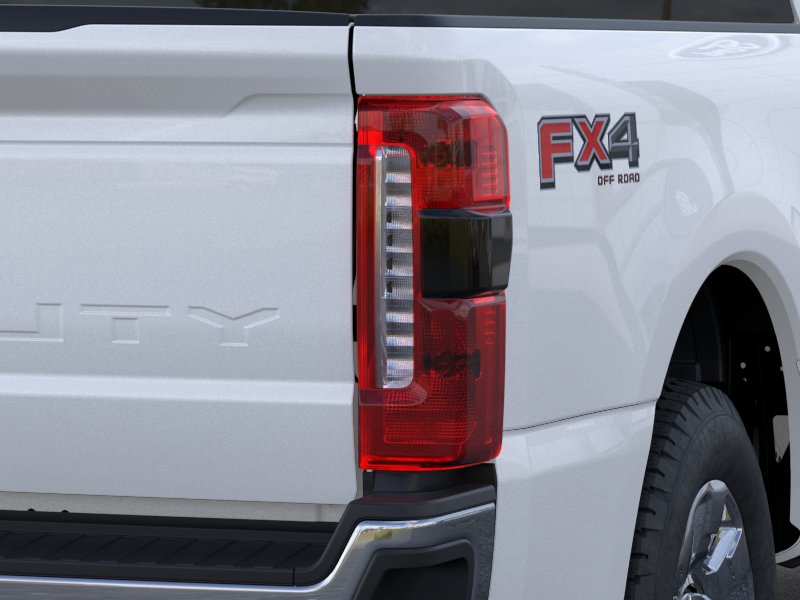 New 2026 Star White Metallic Tri-Coat Ford F-250® Lariat® image 43