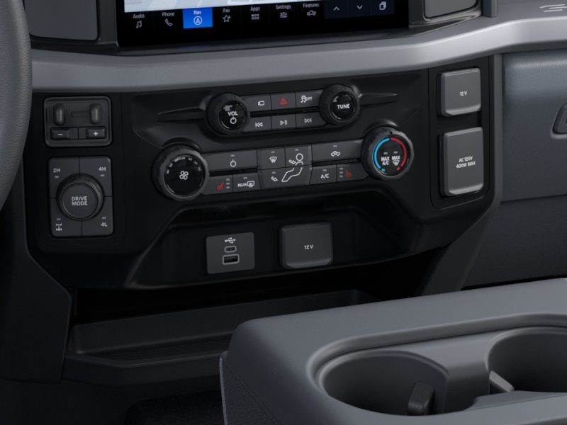 New 2026 Oxford White Ford F-250® XLT image 15