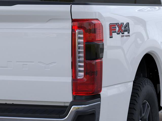 New 2026 Oxford White Ford LARIAT image 43