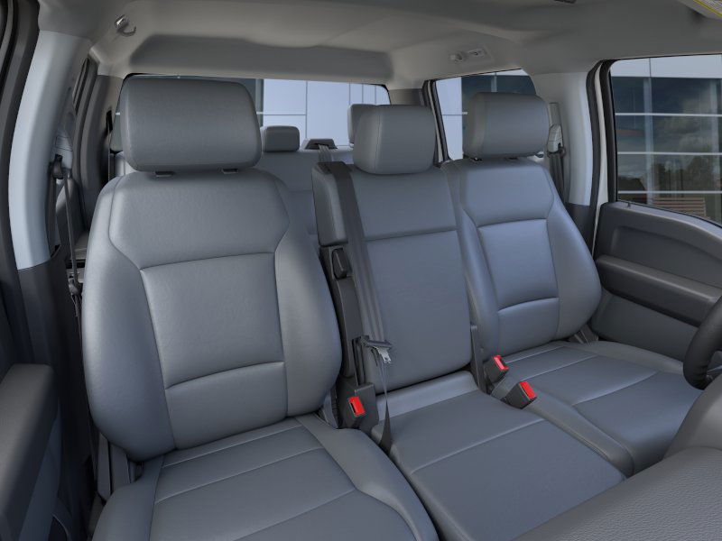New 2026 Oxford White Ford F-250® XL image 32