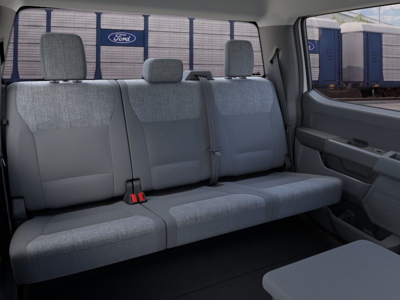 2026 Ford F-250 Super Duty XLT thumbnail 11