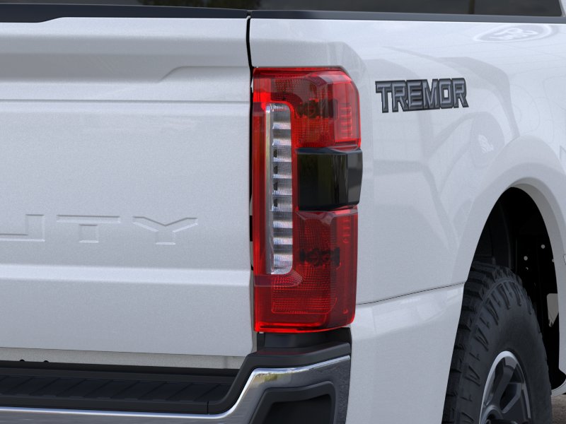 New 2026 Star White Metallic Tri-Coat Ford F-250® Lariat® image 41