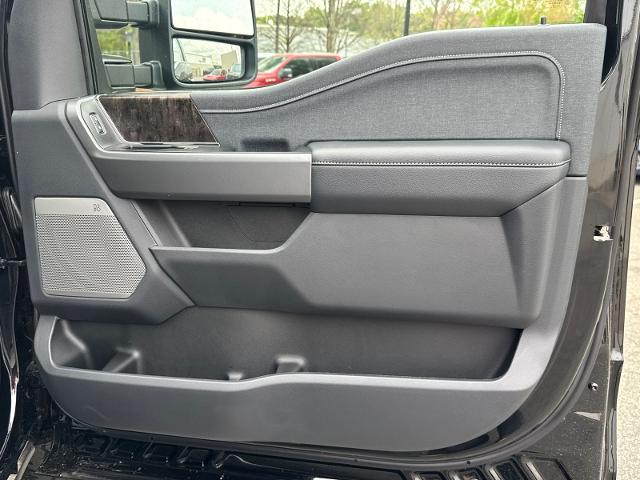 New 2026 Agate Black Metallic Ford F-250® Lariat® image 50