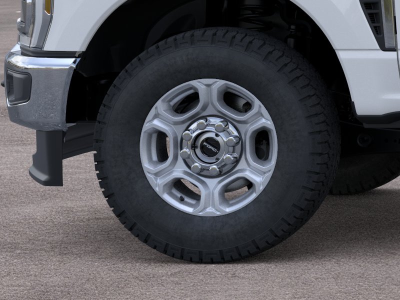 New 2026 Oxford White Ford F-250® XLT image 41