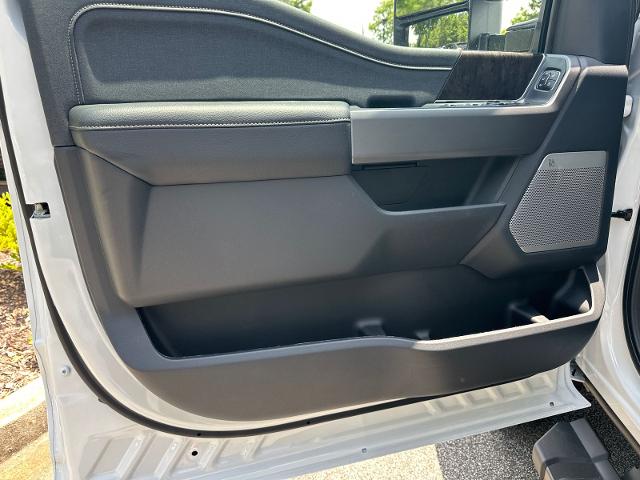 New 2026 Oxford White Ford F-250® Lariat® image 44