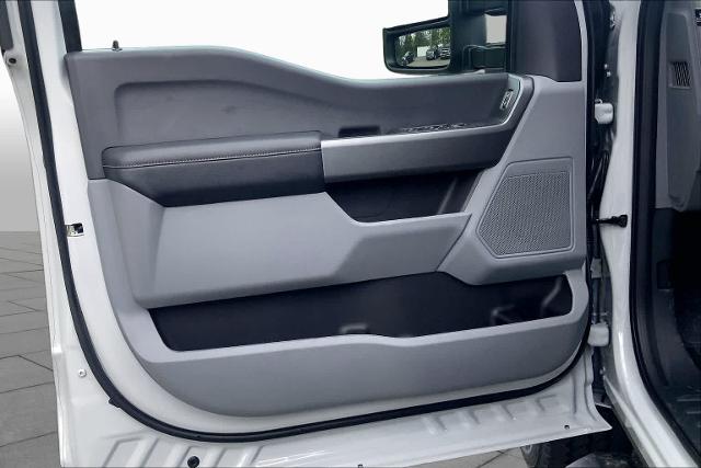 New 2026 Avalanche Ford F-350® XL image 30