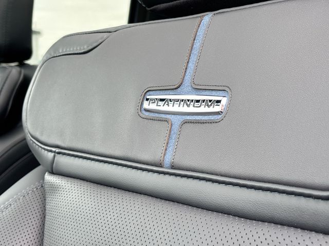 2026 Ford F-350 Super Duty Platinum - Photo 12