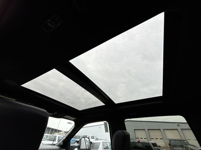 2026 Ford F-350 Super Duty Platinum - Photo 16