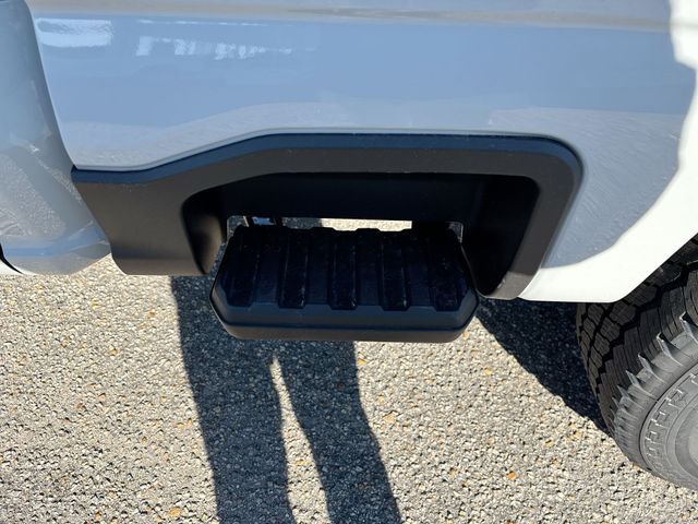 New 2026 Avalanche Ford F-350® Platinum® image 71