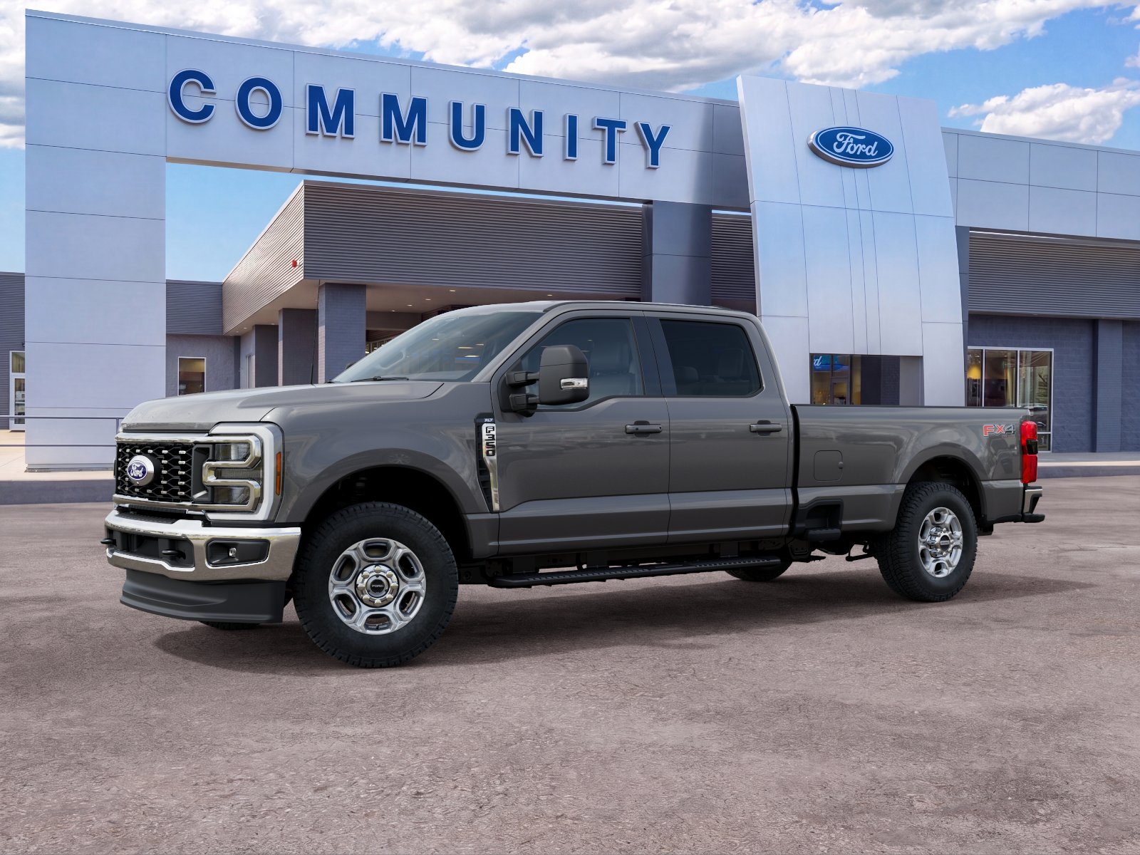2027 Ford Super Duty F-350 SRW XLT