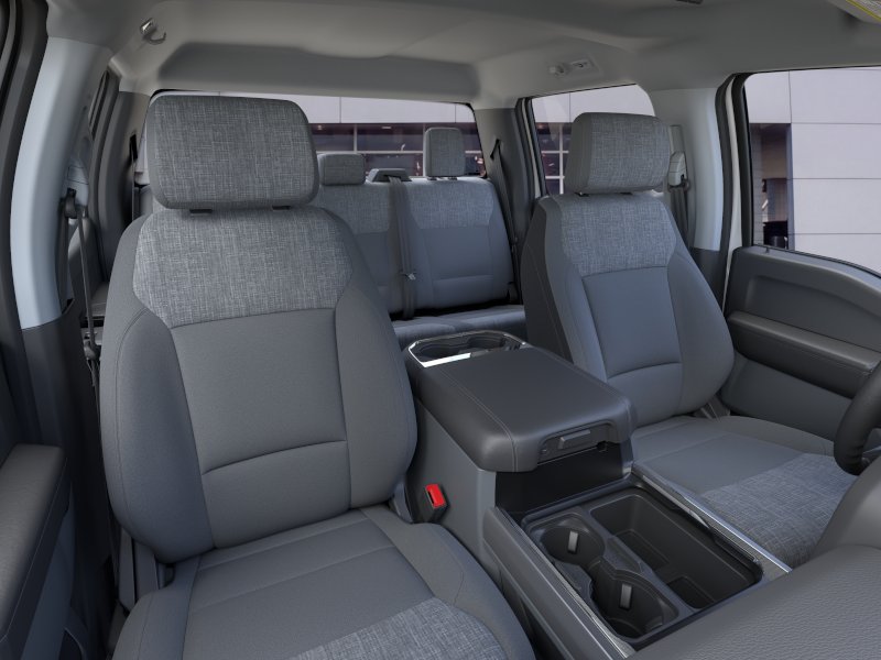 New 2026 Oxford White Ford F-350® XLT image 10