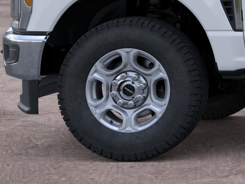 New 2026 Oxford White Ford F-350® XLT image 19