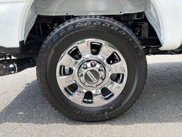 New 2026 Star White Metallic Tri-Coat Ford F-350® Lariat® image 54