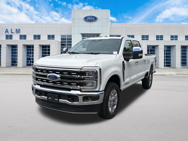 New 2026 Star White Metallic Tri-Coat Ford F-350® Lariat® image 37