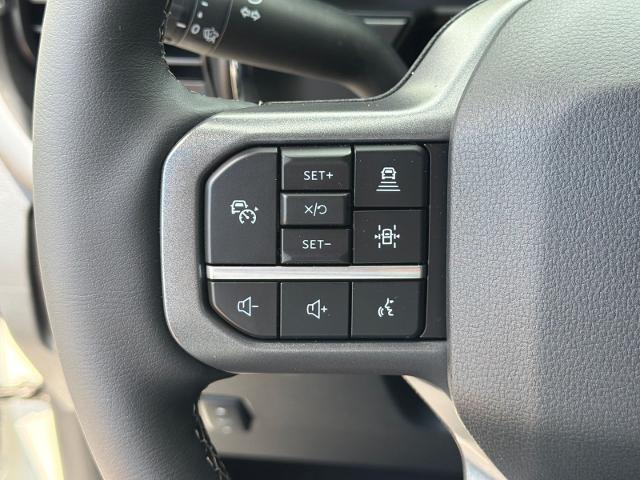 New 2026 Star White Metallic Tri-Coat Ford F-350® Lariat® image 62