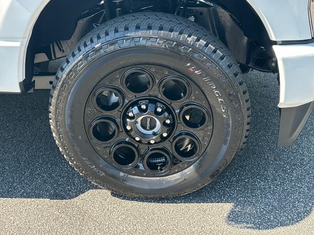 New 2026 Star White Metallic Tri-Coat Ford F-350® Lariat® image 47
