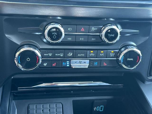 New 2026 Star White Metallic Tri-Coat Ford F-350® Lariat® image 65