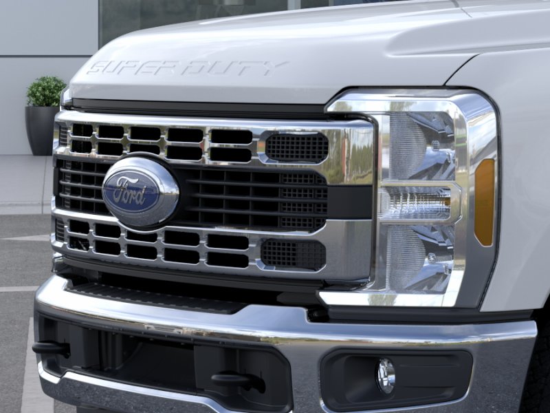 New 2026 Oxford White Ford F-350® XLT image 37