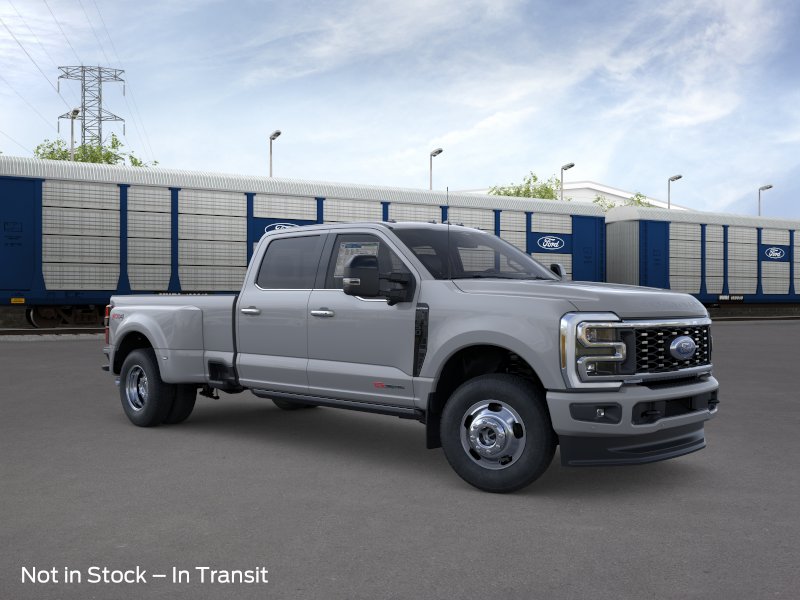 2026 Ford Super Duty F-350 DRW Platinum