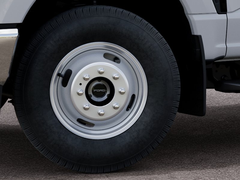 New 2027 Oxford White Ford F-350® XL image 31