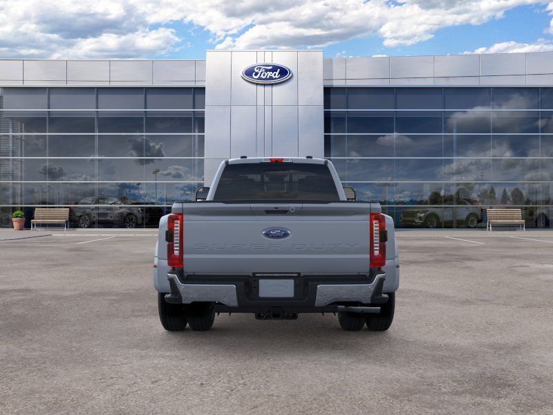 New 2026 Glacier Gray Metallic Tri-Coat Ford Lariat image 40