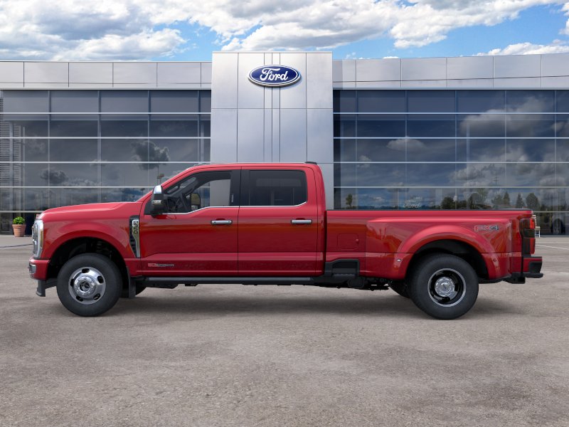 New 2026 Ruby Red Metallic Tinted Clearcoat Ford Platinum image 39