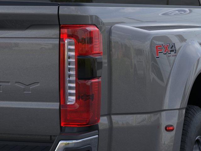 New 2026 Carbonized Gray Metallic Ford F-350® Lariat® image 43
