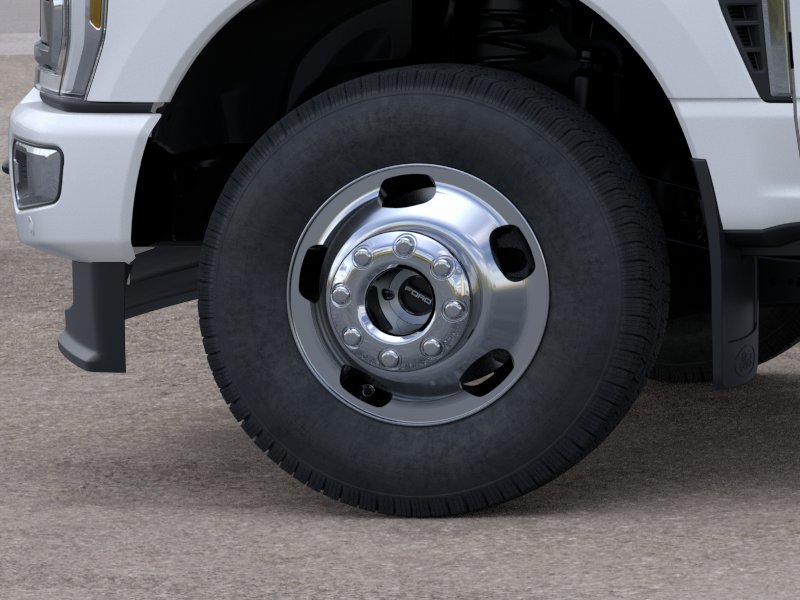New 2026 Star White Metallic Tri-Coat Ford F-350® Platinum® image 39